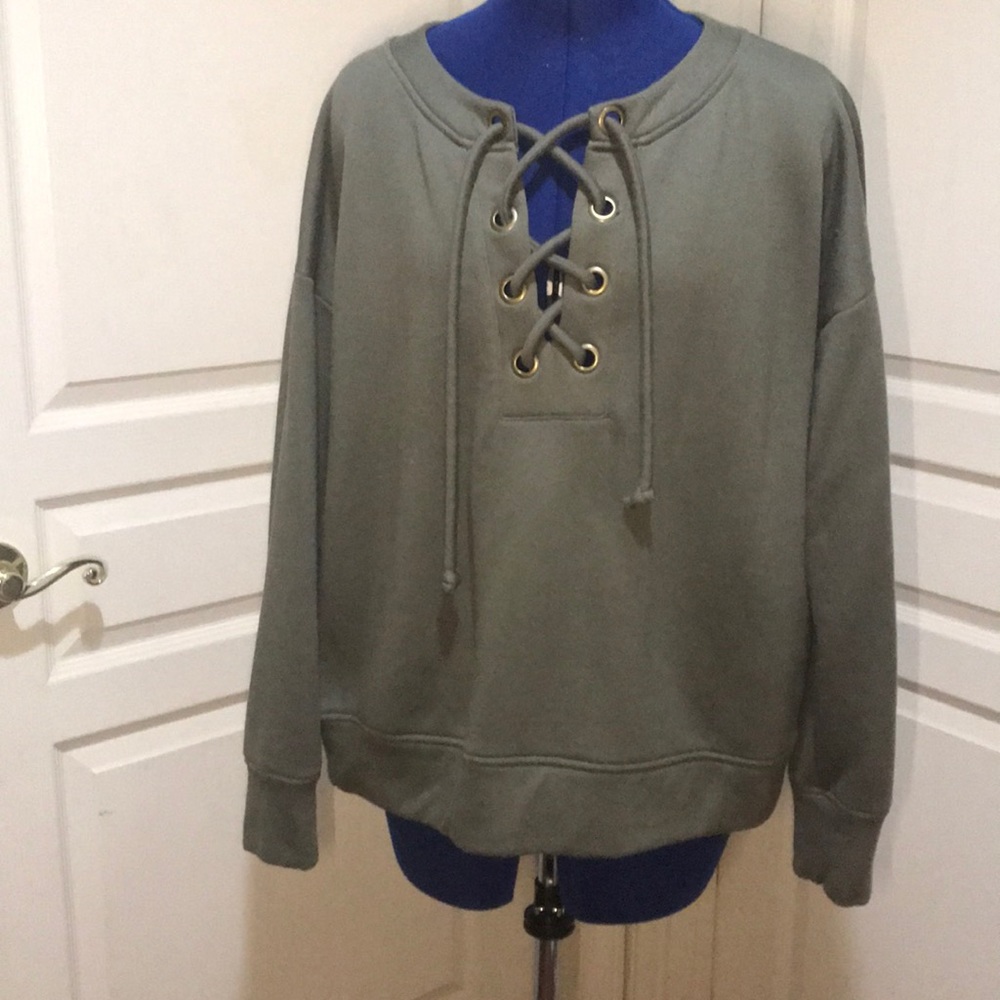 Harlowe & Graham Green Lace Up Sweatshirt Size L